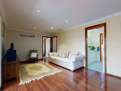9 Loane Place, Dubbo