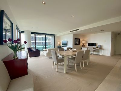 1005 / 480 St Kilda Road, Melbourne