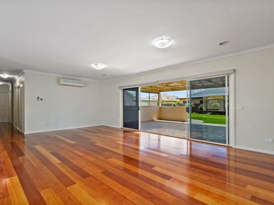 40 Marilyn Way, Sale