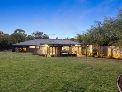 4 Poplar Grove, Langwarrin