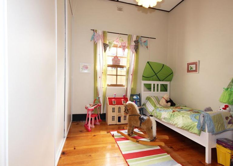 3 Curnow Street, Brighton