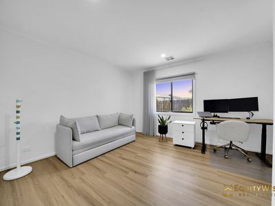 5 Palette Street, Mambourin
