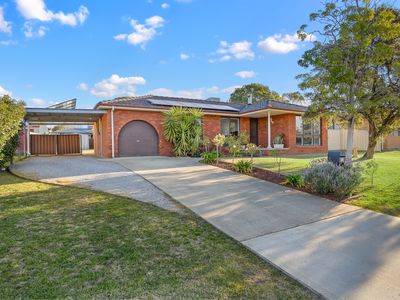 11 Harrier Parade, Tamworth