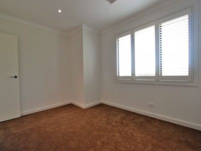 2 / 22 Sumersett Avenue, Oakleigh South
