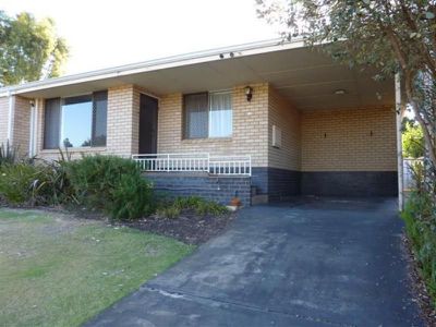 15 Ratcliffe Street, Booragoon