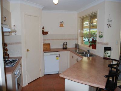 15 Woodside Circuit, Horsley