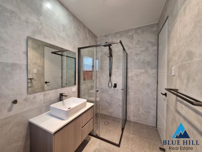 1 / 27 Crestwood Road, Thornton