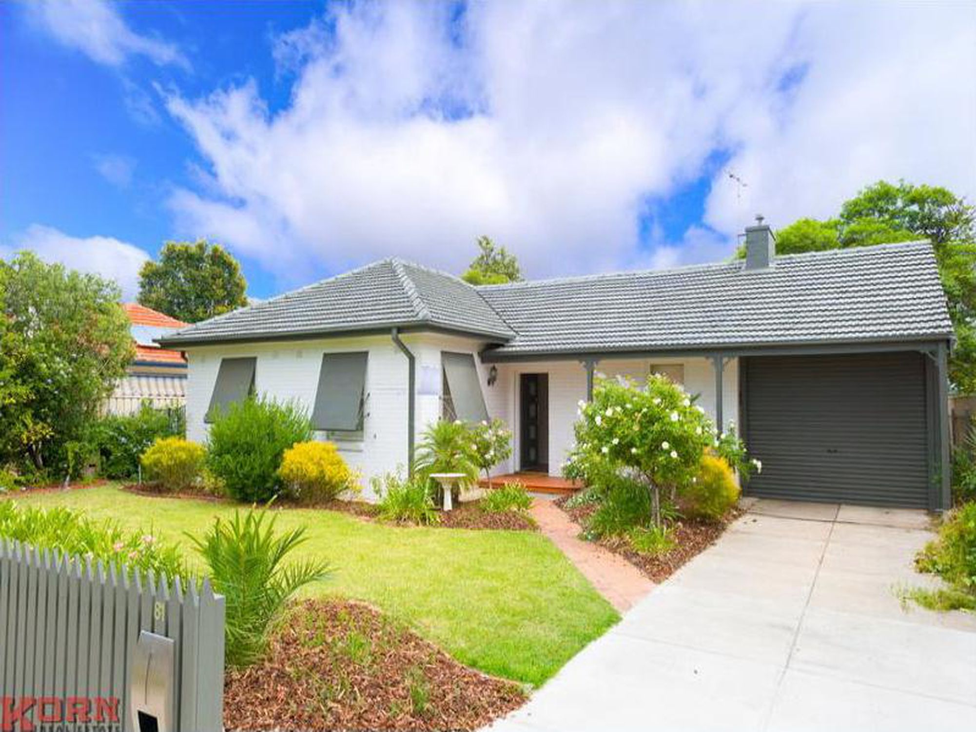 81 Pine Avenue, Glenelg North