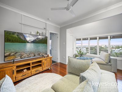 6 Eyre Street (Access via Leichhardt & Denham Streets), North Ward