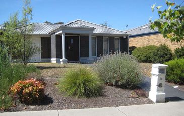 74 Fieldstone Boulevard, Beaconsfield