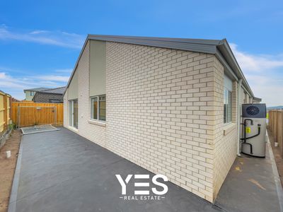 96 Clara Drive, Clyde North