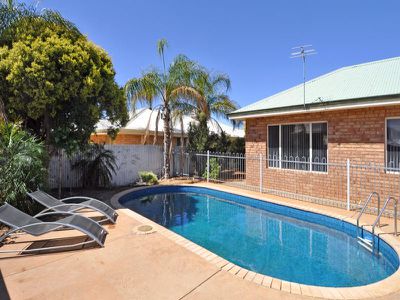 24 Nankiville Road, Hannans