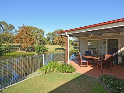 8 Lakeside Court, Torquay