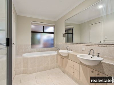 10 St Oswalds Rise, Churchlands
