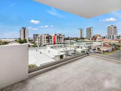 504 / 26 Gray Street, Southport