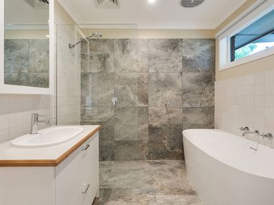 1 / 9 Macmeikan Street, Whittlesea