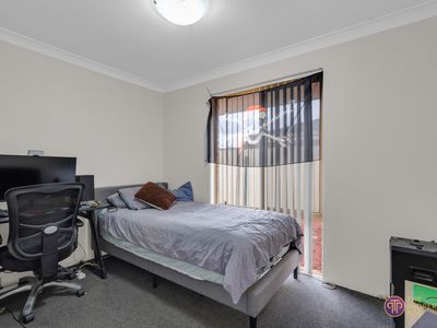 33 Redheart Drive, Thornlie