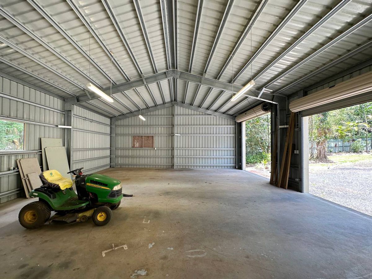 164 Carrington Road, Atherton