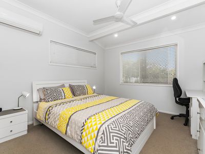 37 Jonquil Crescent, Annandale