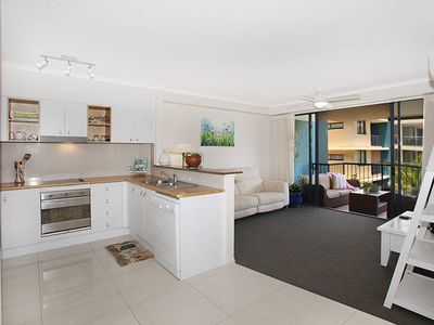 422 / 102 Alexandra Parade, Alexandra Headland