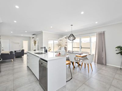 12 Bate Close, Piara Waters