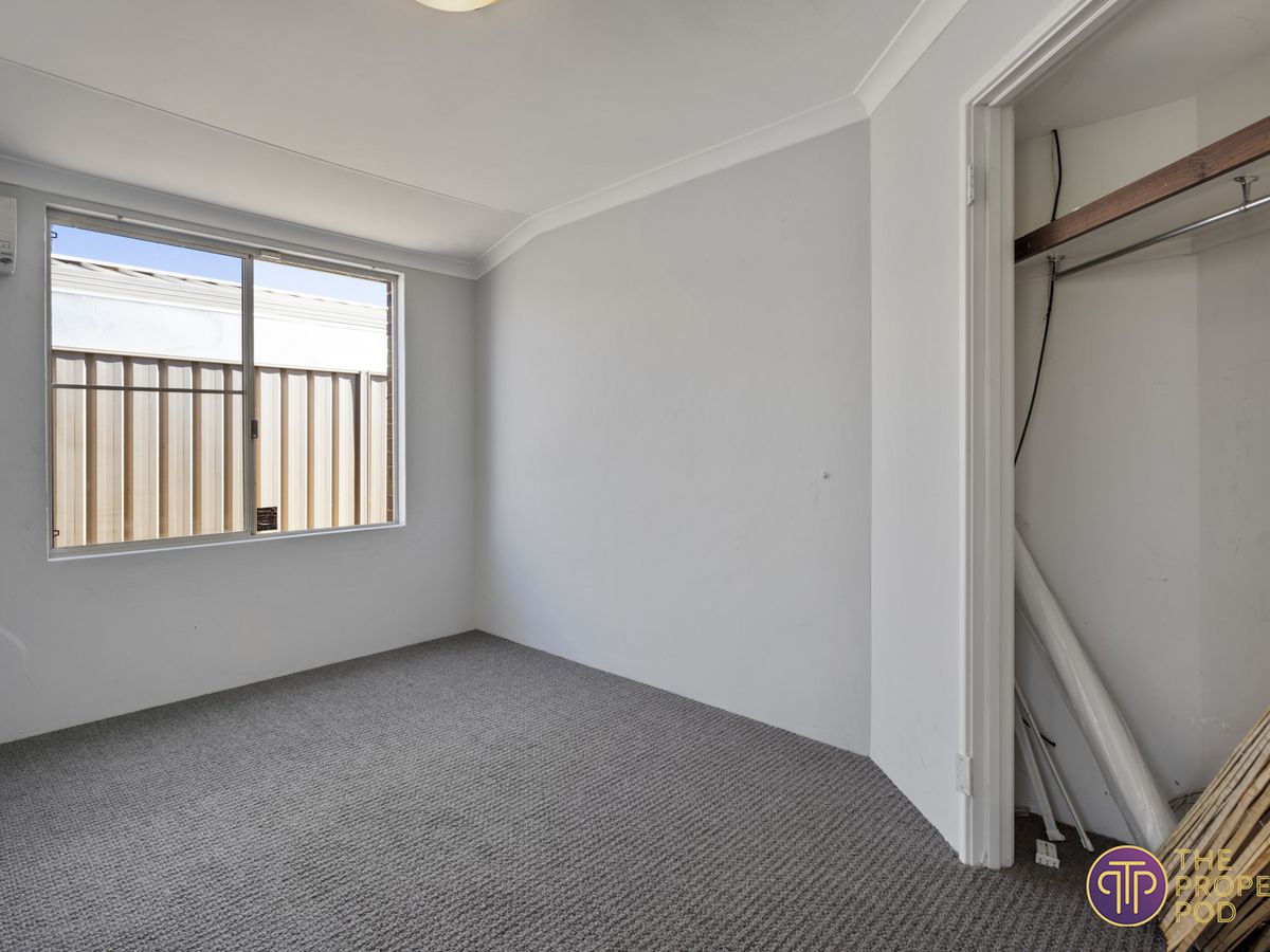 12 Waterlily Close, Huntingdale