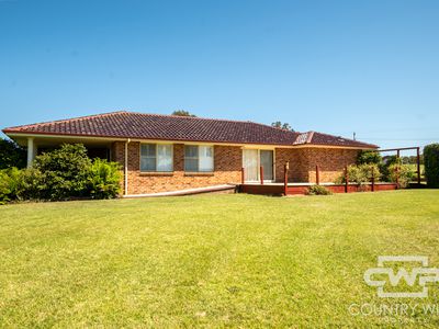 8 Elm Street, Guyra