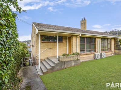 2 / 18 Guilford Road, Riverside