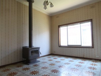 2 Earlstown Road, Oakleigh