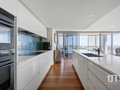 1605 / 30 The Circus, Burswood