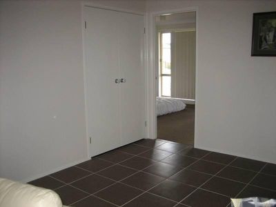 18 Gore Ave, Shell Cove