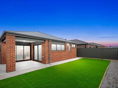 16 Maroon Street, Tarneit