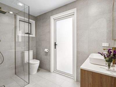 7 Beebo Place, Howrah