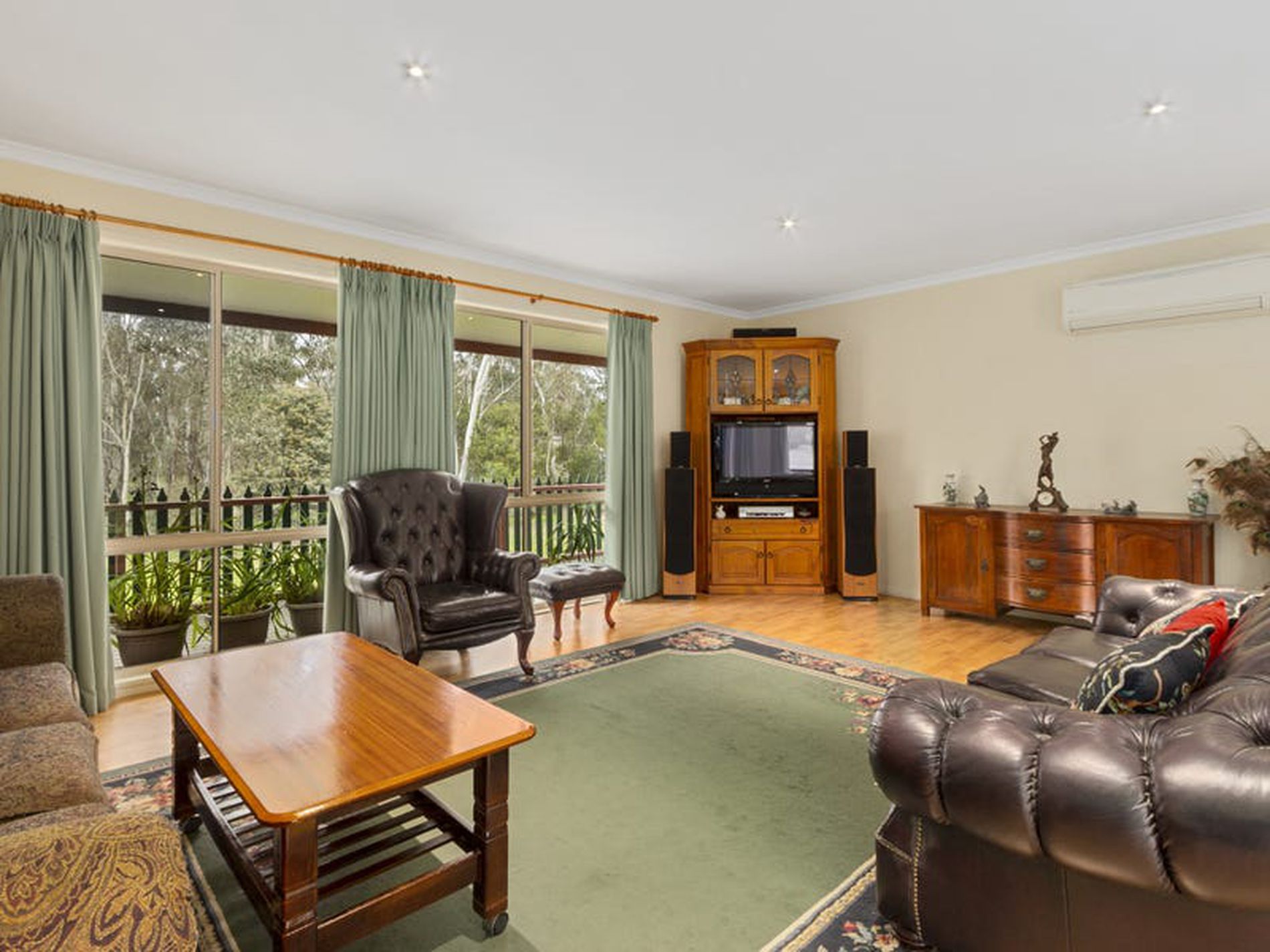 540 Telegraph Rd, Seymour