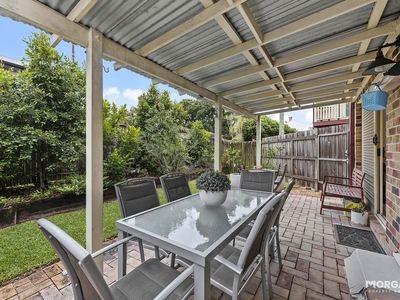 2 / 9 Nicholson Street, Greenslopes