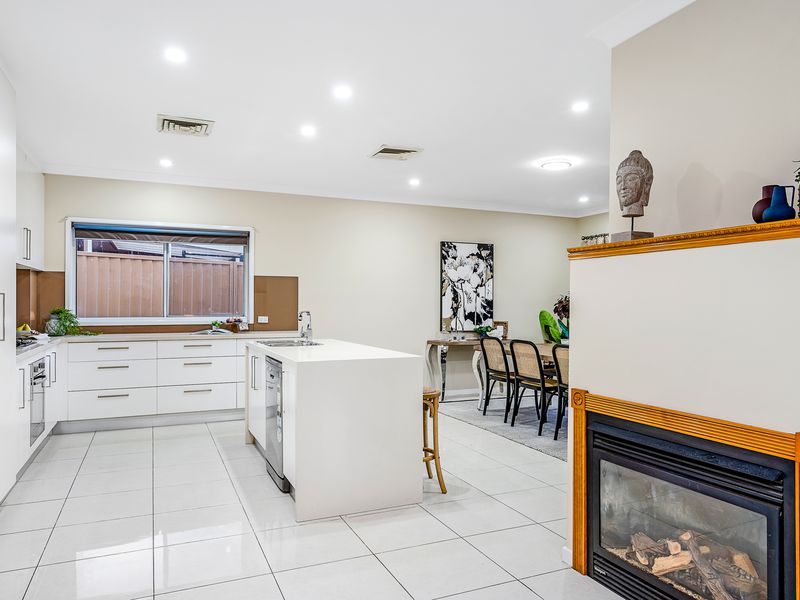 4 Rachael Place, Glenwood