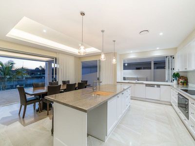 20 Seafarer Court, Paradise Waters