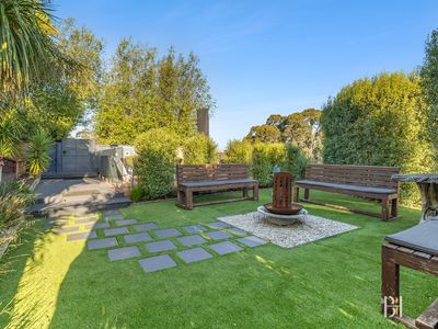 5 Ironbark Court, Hidden Valley