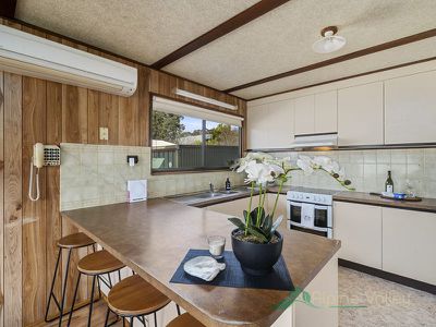 4 Damms Court, Tawonga South
