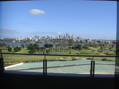 903 / 30 The Circus, Burswood