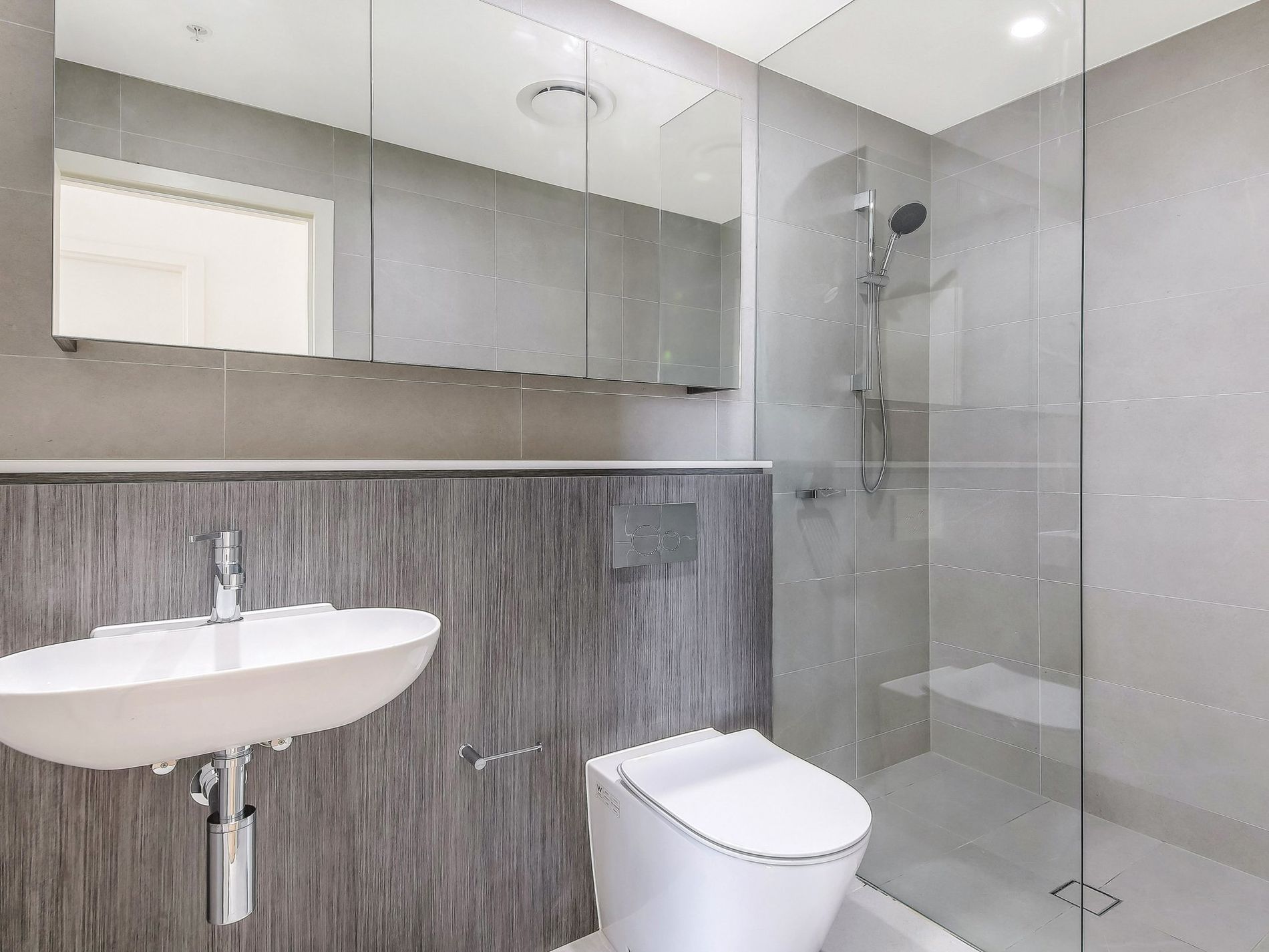 1102 / 15 Garrigarrang Avenue, Kogarah