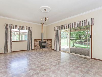 17 Esk Court, Carbrook