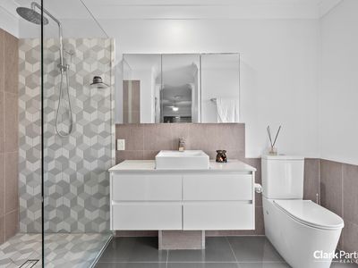 27 Peppertree Street, Warner