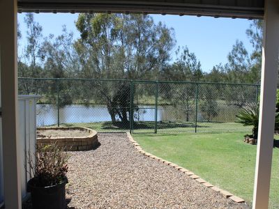 127 Ibis Boulevard, Eli Waters