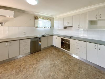 20 Clarence Street, Forbes