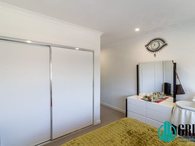 5 Regatta Drive, Craigieburn