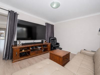 7 Banker Street, Byford