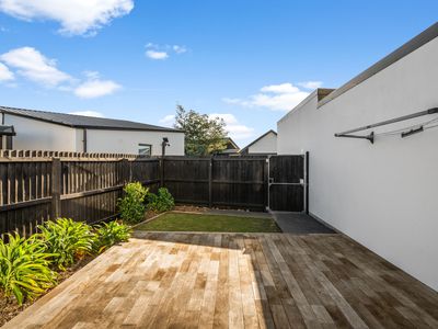 17 Eminence Drive, Northwood