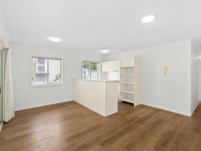 3 / 120 Carmody Road, St Lucia