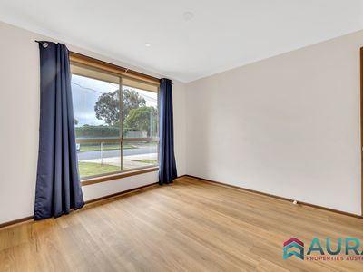 1 / 24 Oriole Drive, Werribee